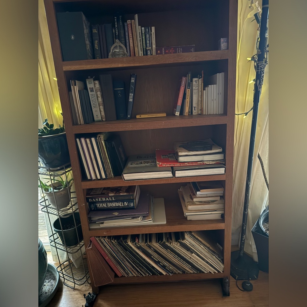 Live Show Listing, Please Like To Be Notified!